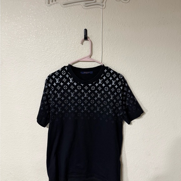 Louis Vuitton Black Italian T-Shirt - Picture 1 of 4